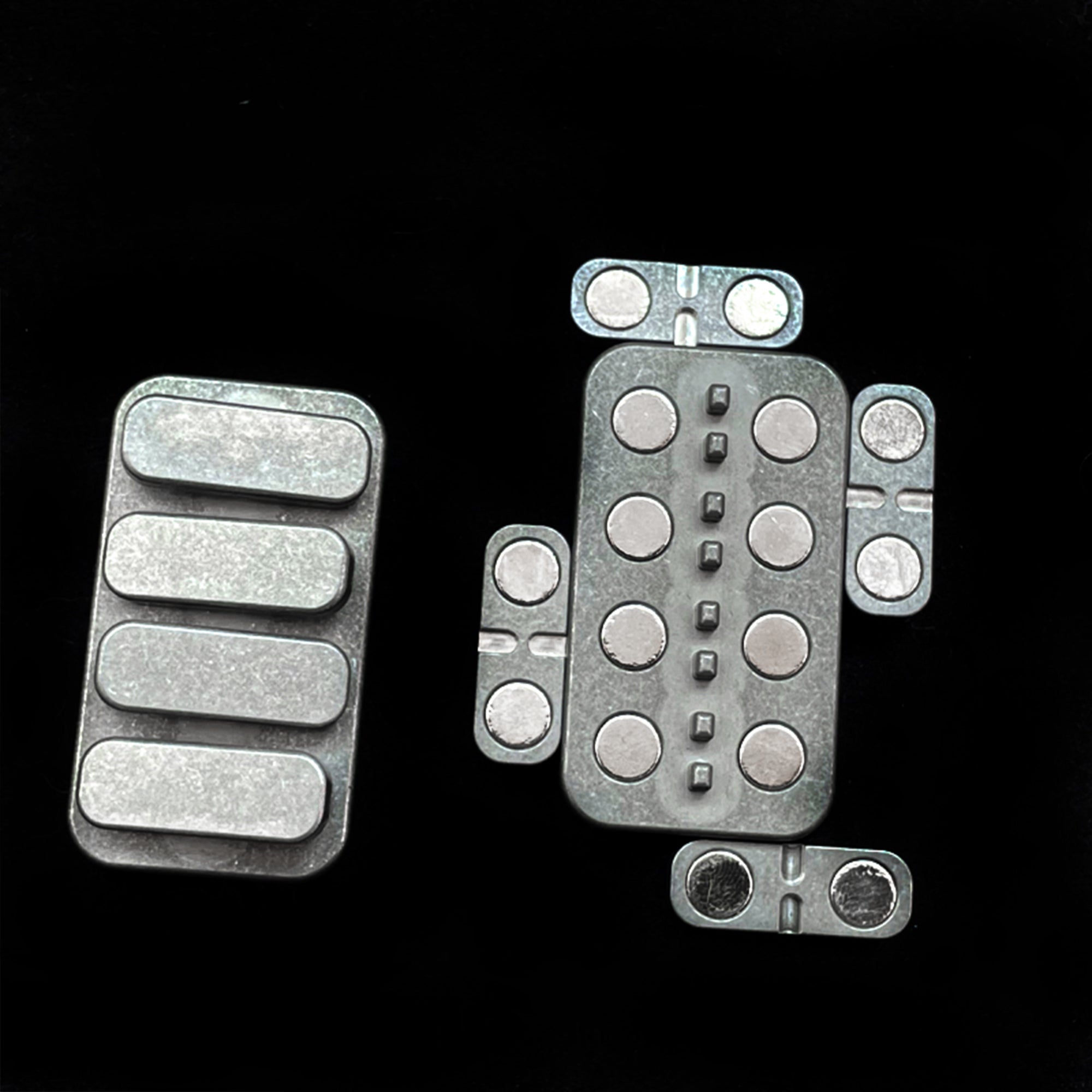 Seesaw Pushboard Magnetic Decompression