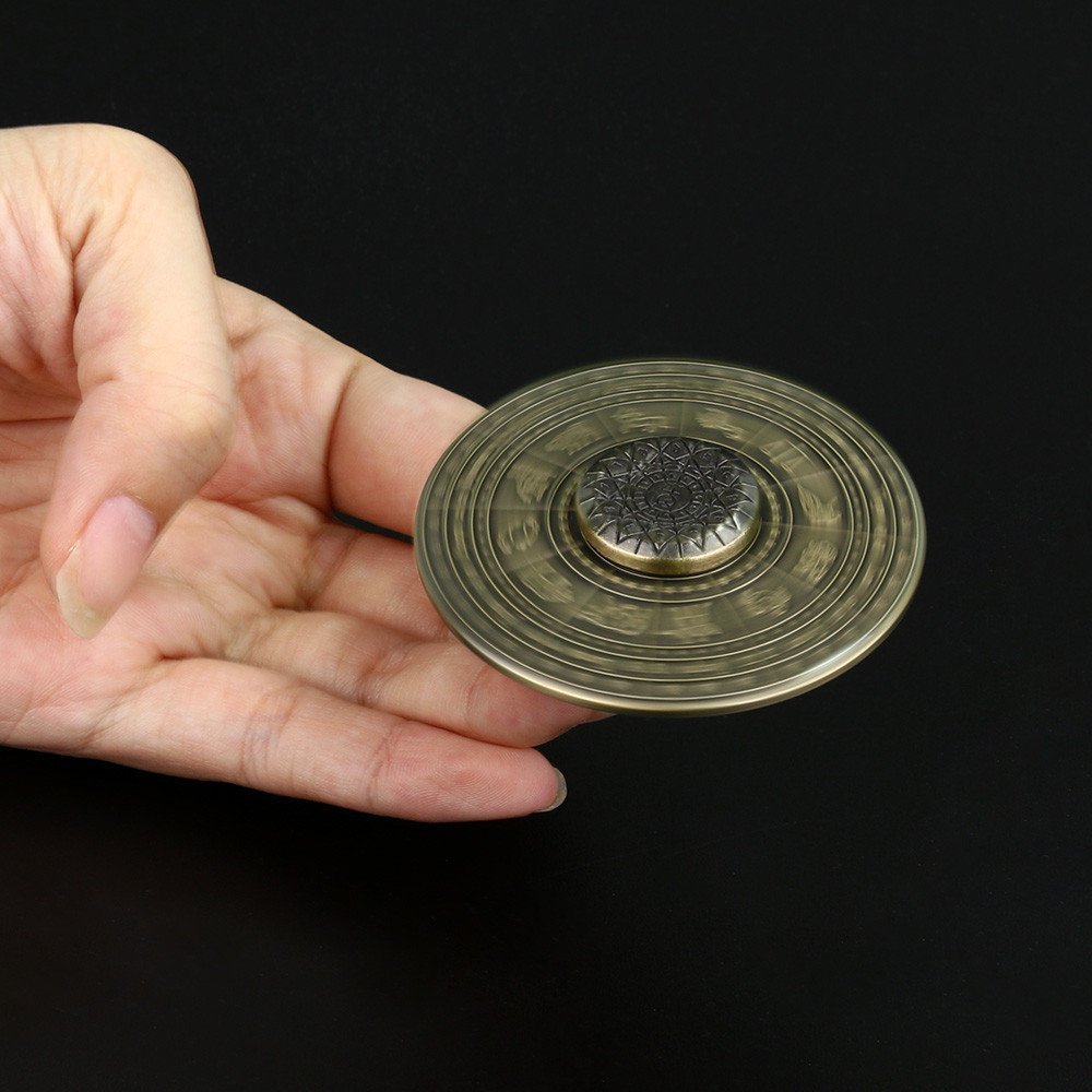 Compass fingertip top