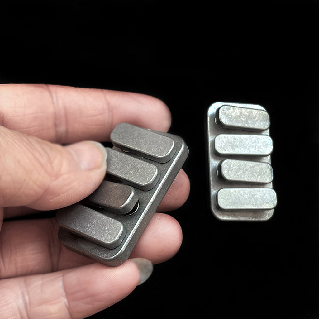 Seesaw Pushboard Magnetic Decompression