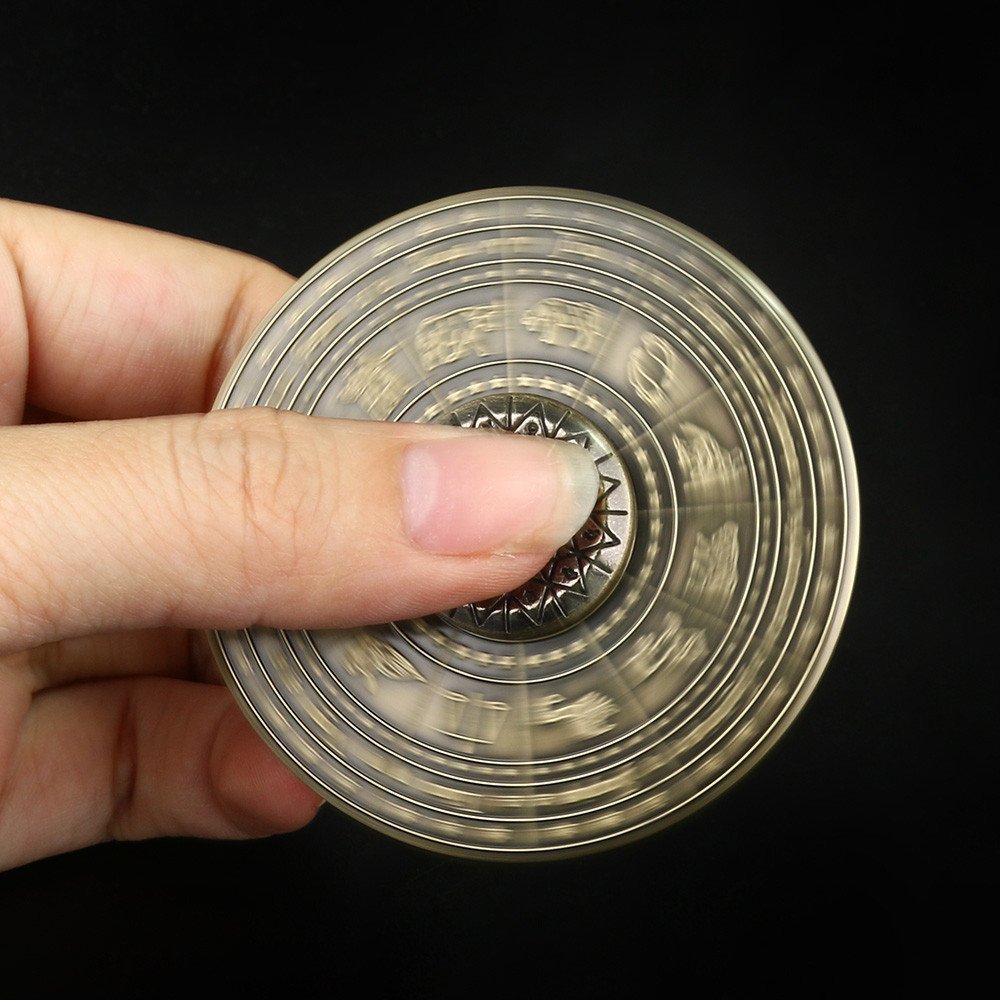 Compass fingertip top