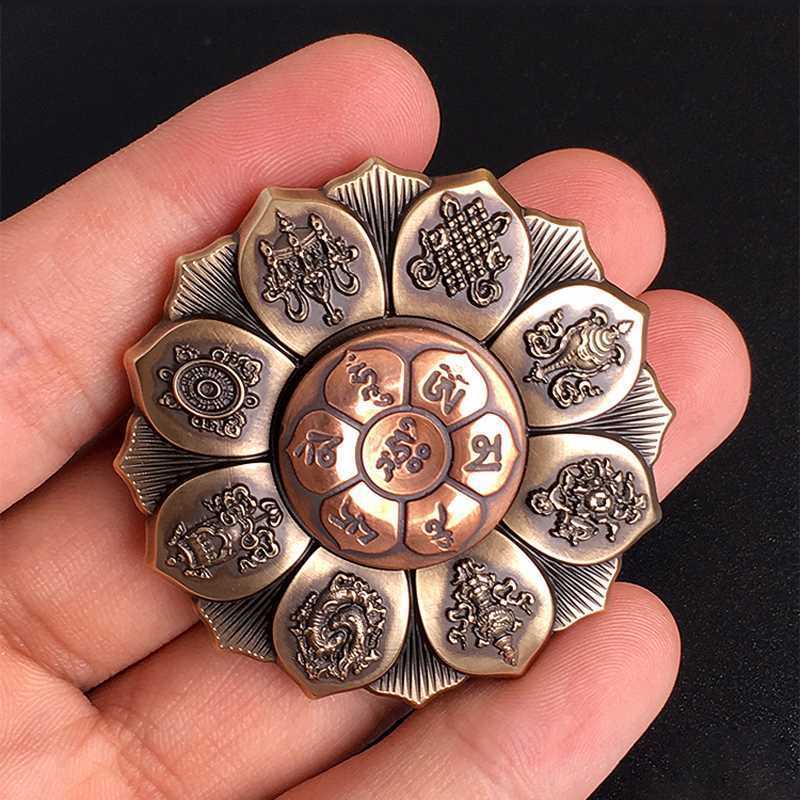 Lotus Fingertip Gyro