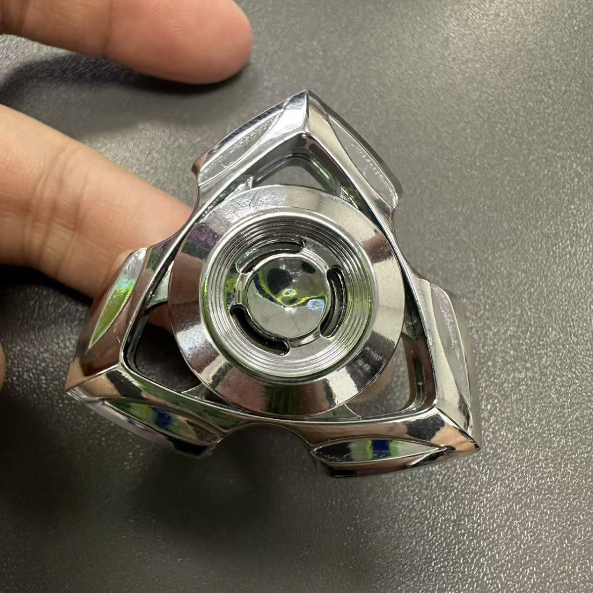 New Fingertip Gyro Portable Decompression Toy